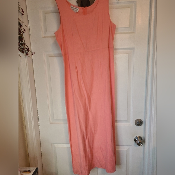 Karin Stevens Woman's Two Piece Suit, Size: 12 Color: Pink - Picture 8 of 13